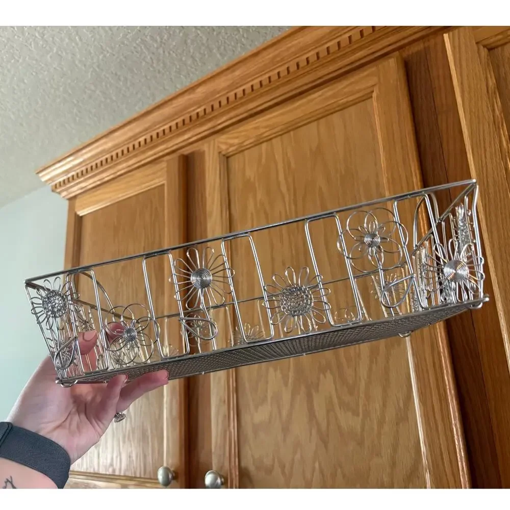 Silver Wire Floral Basket (copy paper size)